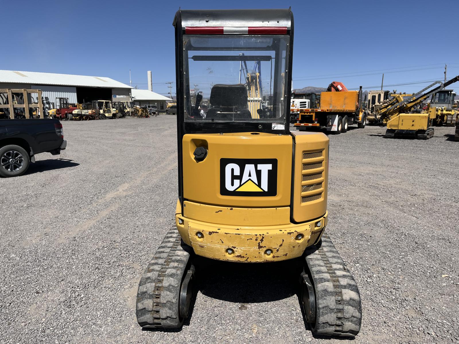 ./imagenes/INVOICE/2019/18057/CATERPILLAR 302.7D CR (6).JPG